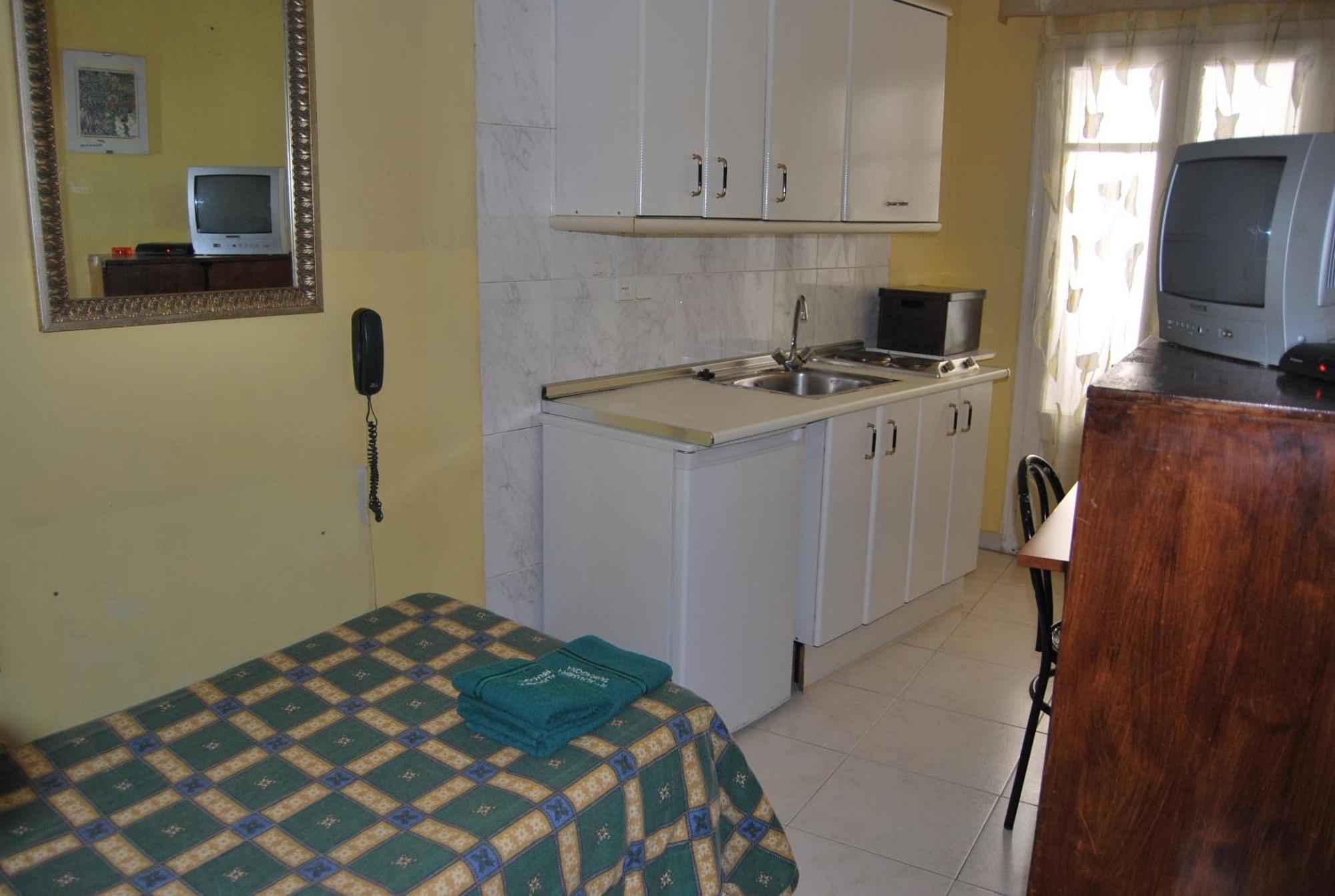 Residencia Alclausell Hostel ตาร์ราโกนา ภายนอก รูปภาพ